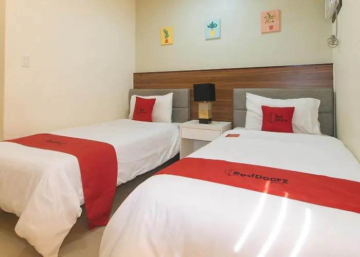 Hotel Reddoorz @ Leoncia Apartelle Mandaue City