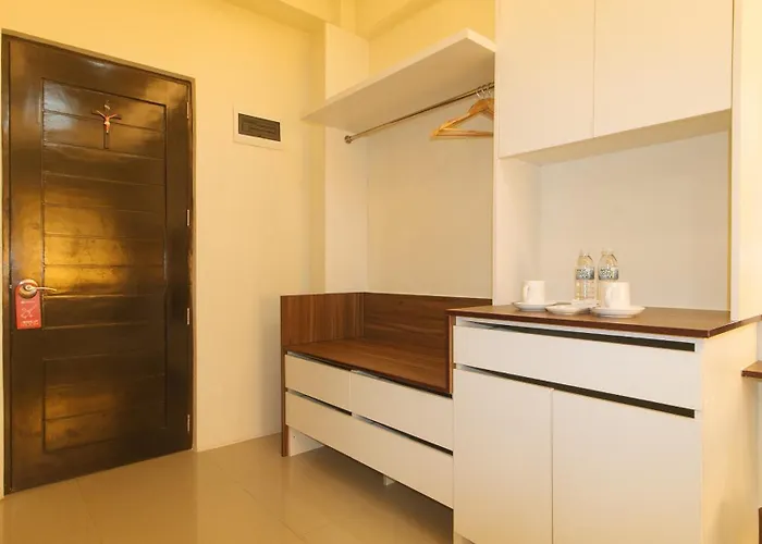 Hotel Reddoorz @ Leoncia Apartelle