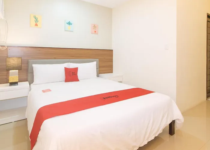 Hotel Reddoorz @ Leoncia Apartelle *