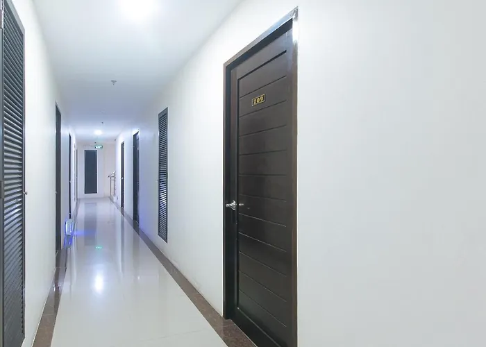 Hotel Reddoorz @ Leoncia Apartelle *